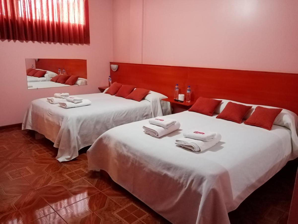 Hostal Sauna Water Palace Quito Esterno foto